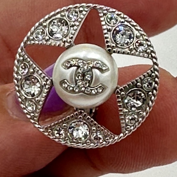 CHANEL Crystal Earrings - Picture 3 of 14